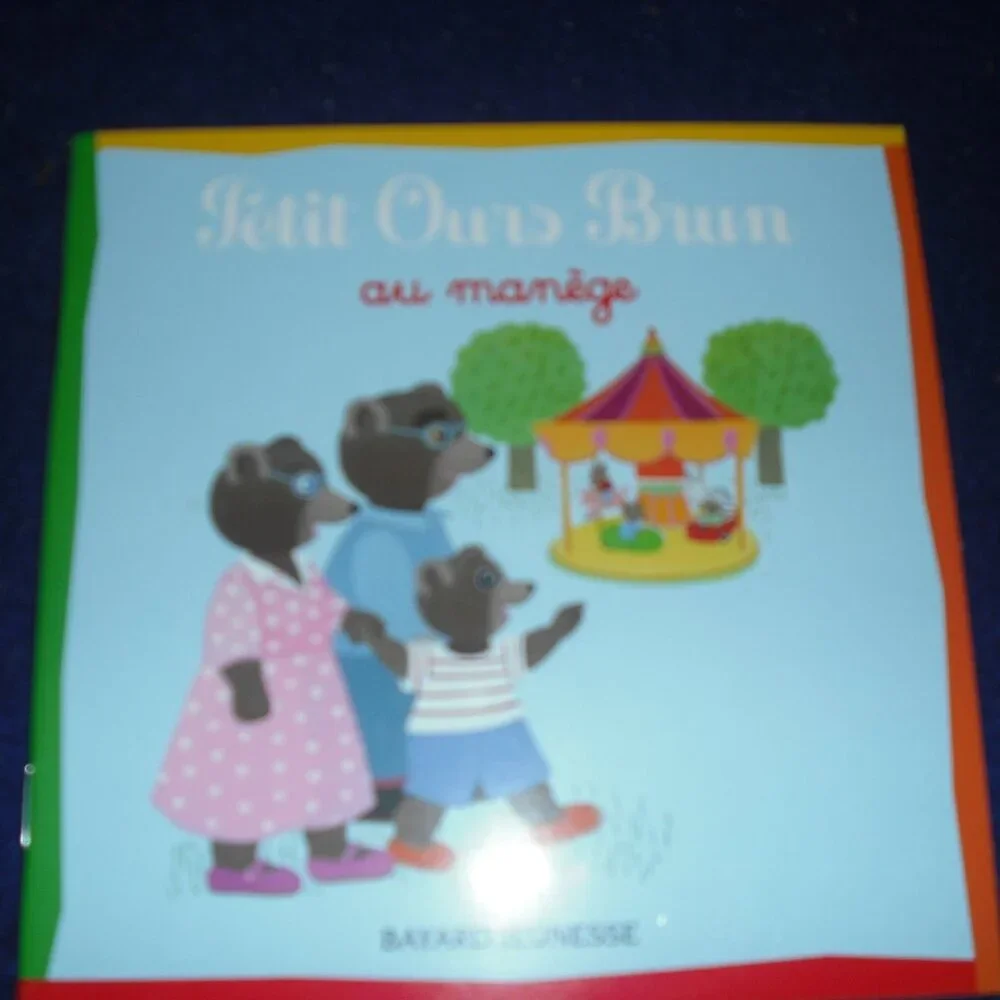 Petit Ours Brun: Manege, Restaurant, Grandi, poupee, sac by Daniele Bour French